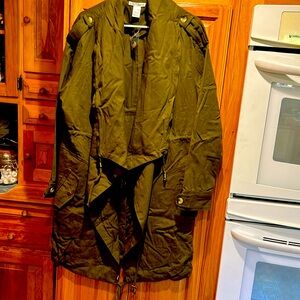 Olive green women’s XL jacket